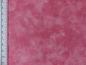 Preview: Patchworkstoff, Meterware. Detailansicht mit Maß. Rosa, pink marmorierter Klassiker von Moda aus der Serie Marbles.