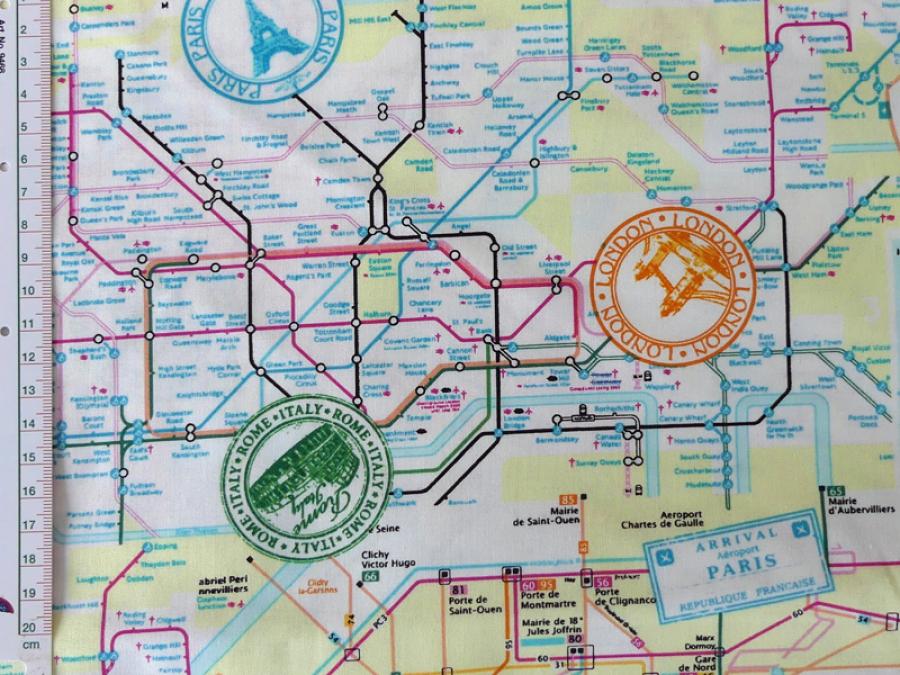 Patchworkstoff mit Stadtplan, Streckennetz der Bahn. Von Timeless Treasures. Detailansicht mit Maß.