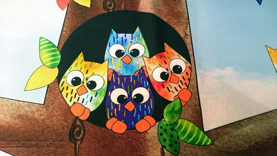Patchwork Panel von Quilting Treasures aus der Serie Owl in the Family. Detail 4 Eulen.