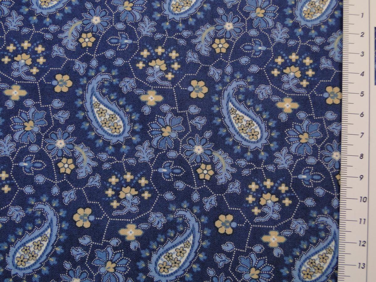 Patchworkstoff, Meterware. Detailansicht mit Maß. Paisley in blau und weiß. Lexington von Moda.